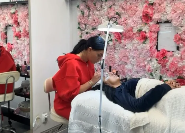 Lashlift utfört på plats i Helsingborg hos DILVIA LASHES